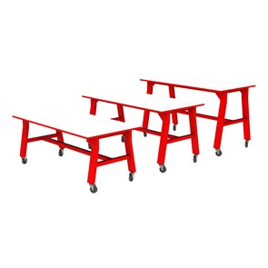 Collaborative Desks & Tables